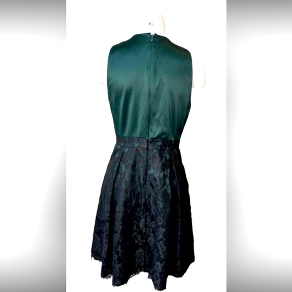 RW&CO Fit and Flare Lace Dress - Picture 4 of 5